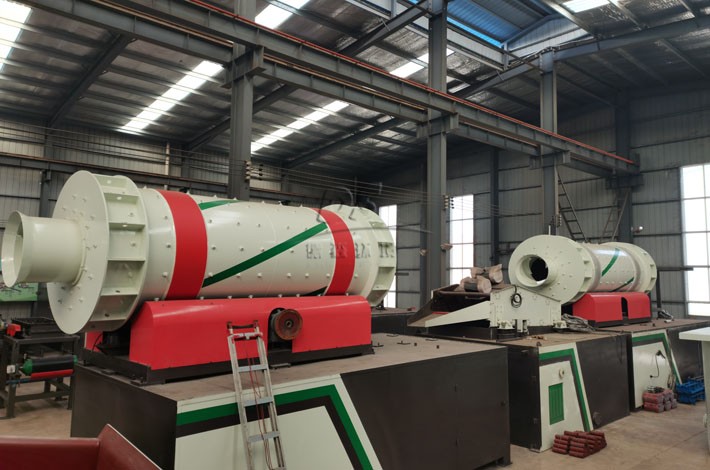 移动淋洗修复车生产车间