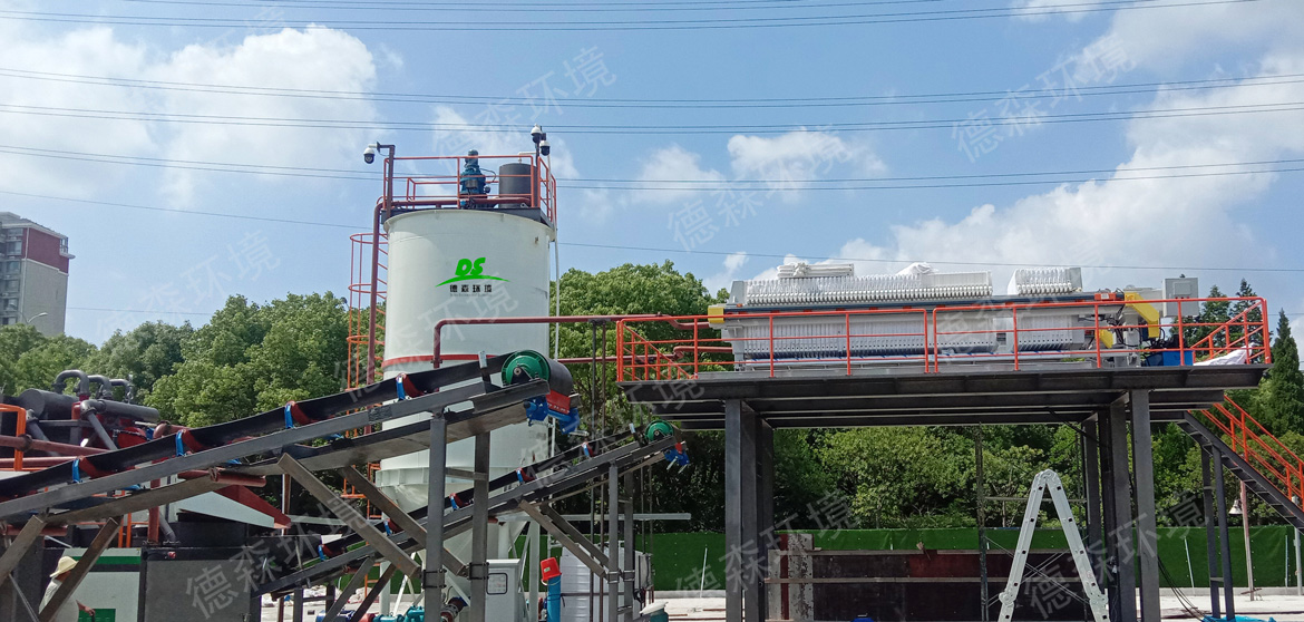 模块化撬装式土壤淋洗修复装备.jpg 模块化撬装式土壤淋洗修复装备